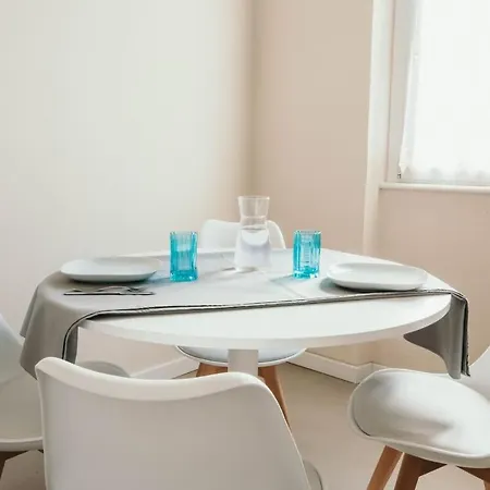 Papiniano - Lakeside L&b Apartment *