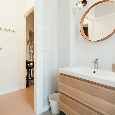Papiniano - Lakeside L&b Apartment